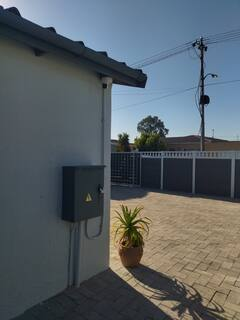 Exterior view 60 on Kosmos guesthouse Bellville South - clean well-maintained contractor accommodation Cape Town near UWC and Tygerberg Hospital